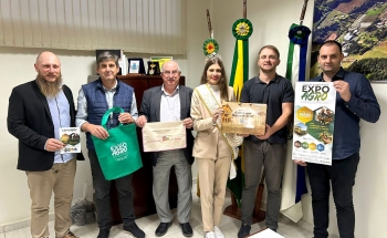 Prefeito e Secretrio de Administrao e Fazenda recebem a comitiva da Expo Agro
